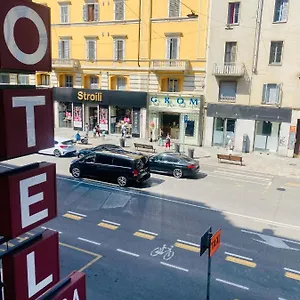 Aurora Hotel Milão