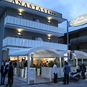 *** Hotel Anastasi E Italien